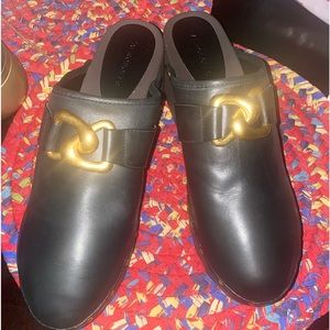 Size 12 leather clog- brand new without tag.